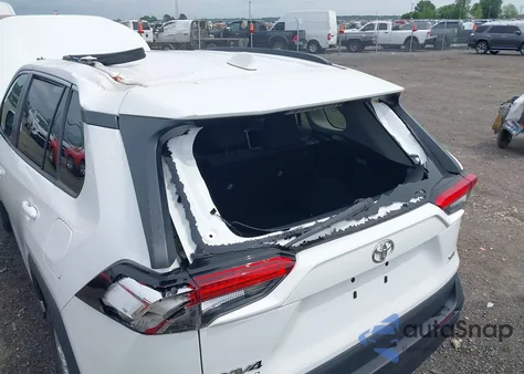 2021 Toyota Rav4 Xle z USA, uszkodzony, nr VIN 2T3W1RFV2MC159586